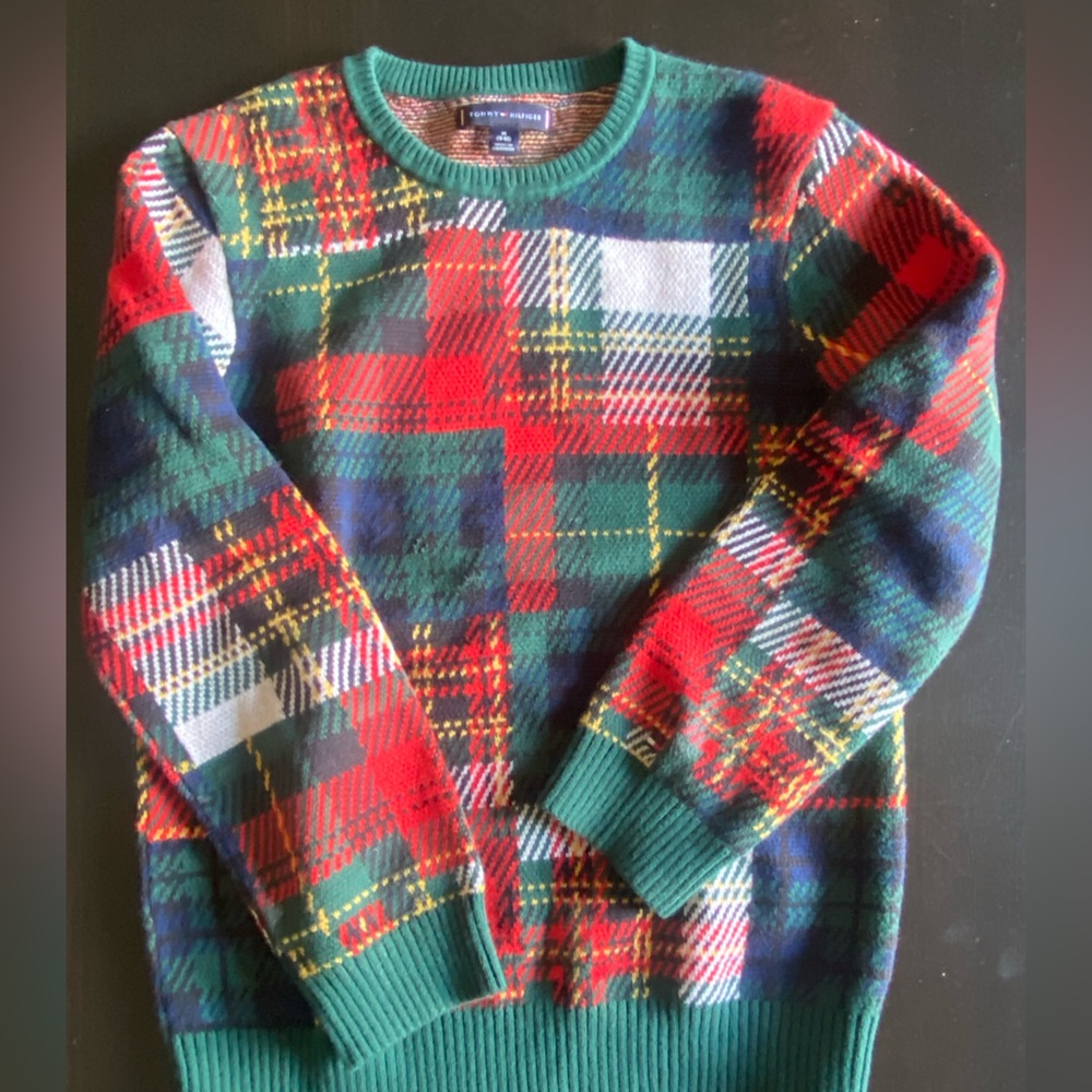 Tommy Hilfiger Boy’s Multicolor Plaid  Sweater Size M (8-10) Green Red Pullover
